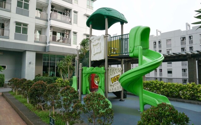 Comfortable 2BR at Condominium Green Bay Pluit Apartment
