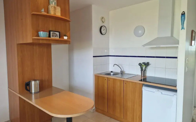 Flat With Direct Beach Access