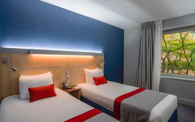 Holiday Inn Express Paris-Canal de la Villette by IHG