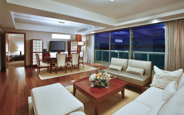 Hotel Hyundai by Lahan Mokpo