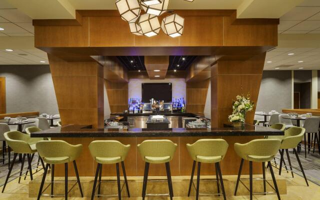 Courtyard by Marriott Boston Logan Airport
