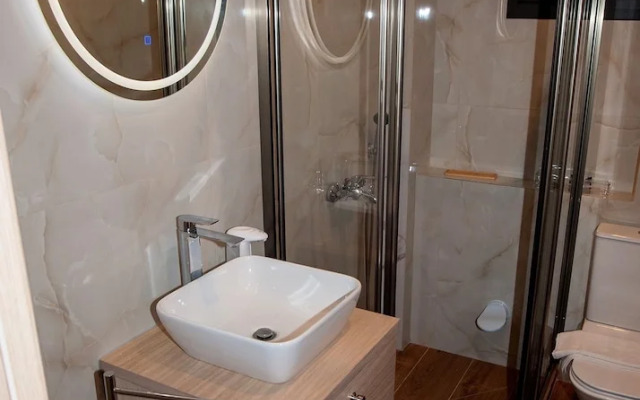 Sia s Retreat 2 in Nea Smirni