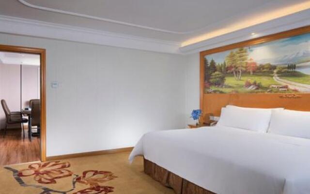 Vienna International Hotel Zhuhai Golden Phoenix