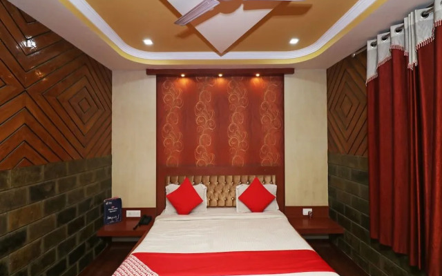 Collection O 7440 Hotel Paradise