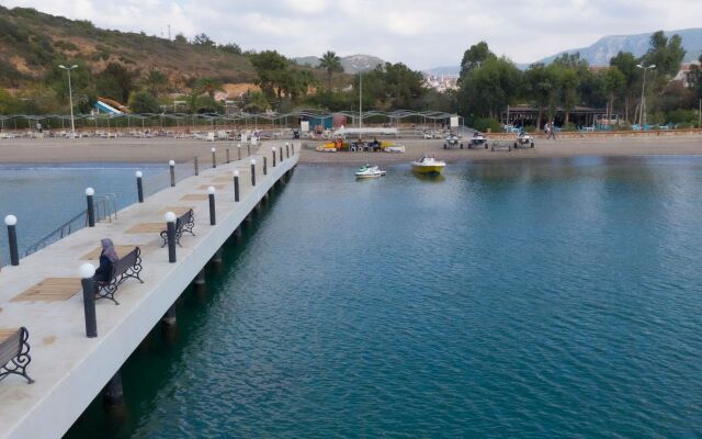 Cactus Club Yalı & Resort