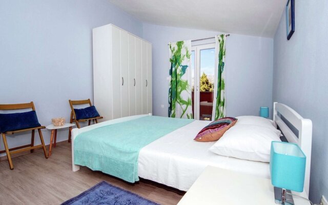 Modern Apartment near Sea in Starigrad