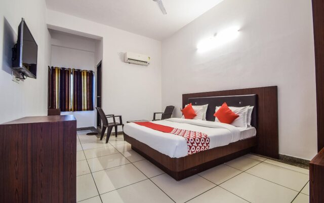 OYO 23381 Hotel Sagar Ratna