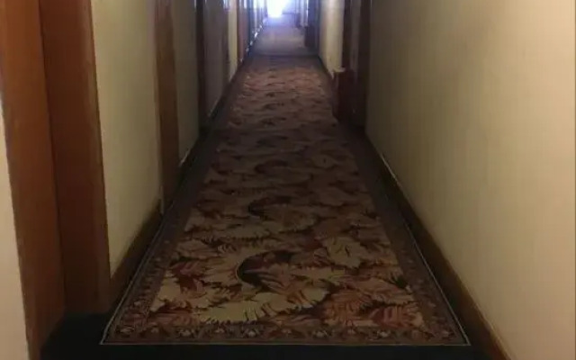 Weijia Business Hotel