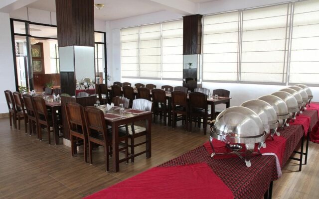 Ratna Giri Resort