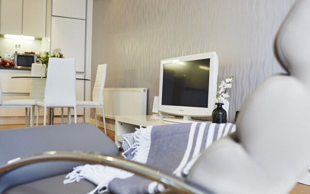 Stawi Apartment @ Hunsaker