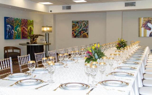 Camino Real Hotel
