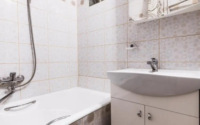 Cozy Apartment in Kaunas with Free Parking
