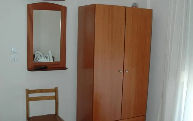 Frideriki Apartments