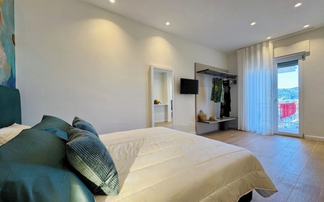 YourHome - Il Pino Rooms & Apartment