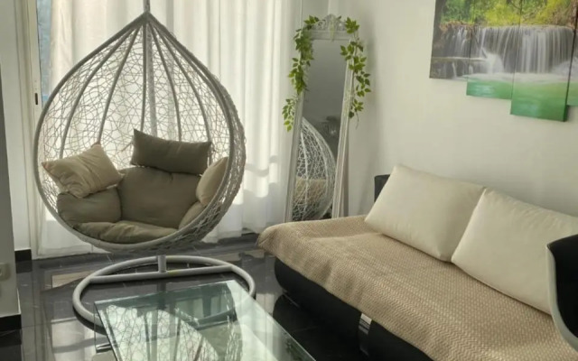 Beau Studio en plein centre de Menton