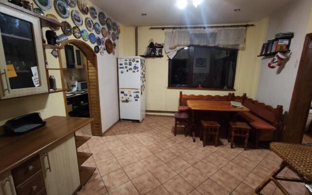 Guest House Mandrivnyi