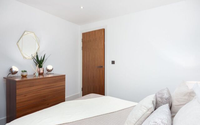 One Commercial Street Apartments