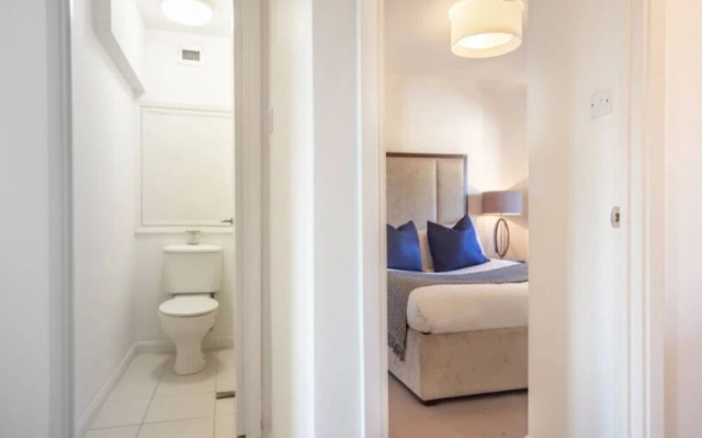 Bright 2 Bedroom Apartment In The Heart Of Chelsea