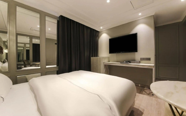 HOTEL FORESTAR Sinchon