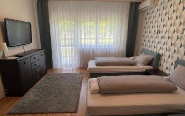 Weninger Apartman Lakas
