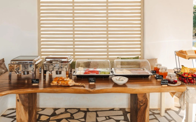 Almiriki Naxos Beachside Living