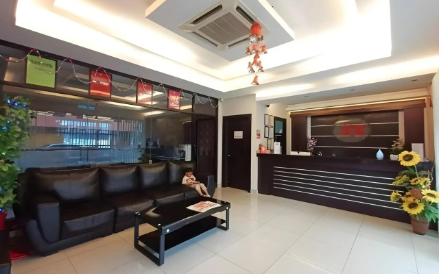 Maya Hotel