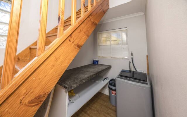 Contemporary 4 Bedroom Home