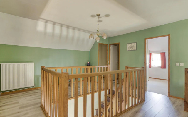 Characteristic holiday villa in Berigny with enclosed garden