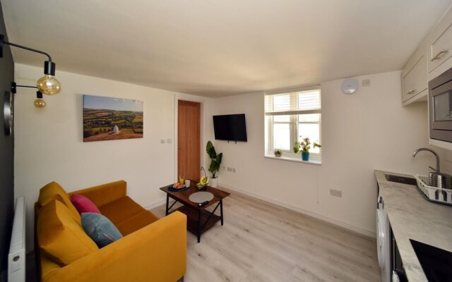 Bollin Suite - Chester Road Apartments by Premier Serviced Accommodation