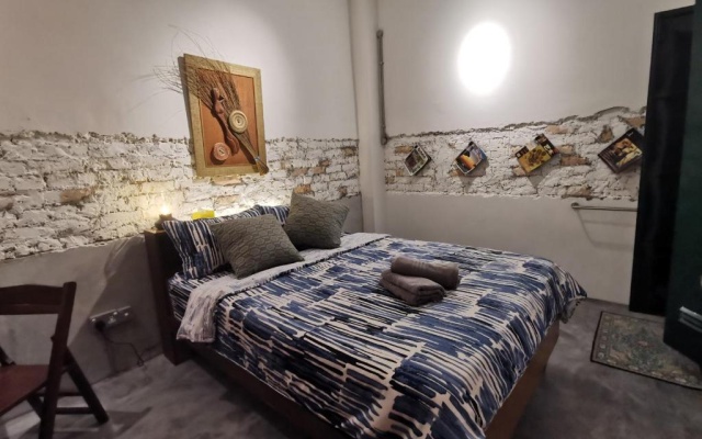 GENIEHOME No10 CLASSIC HOME 5BR6B free Wifi at SS2 PJ – Guest Rooms – Petaling Jaya