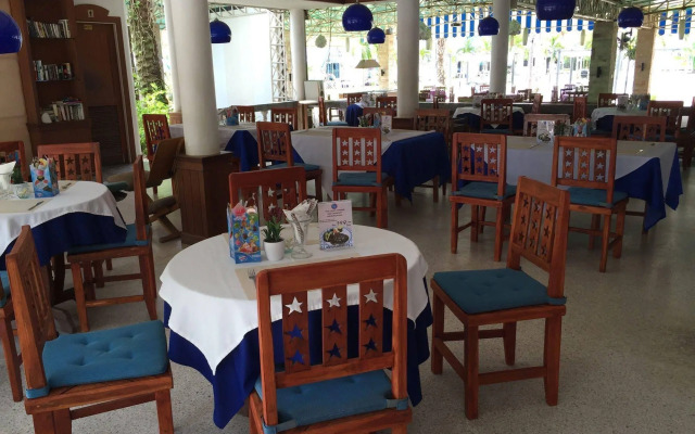 Castle Howchow Beach Resort Hotel