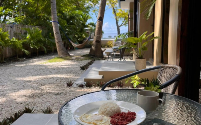 Southseas Beach Resort and Dive Center