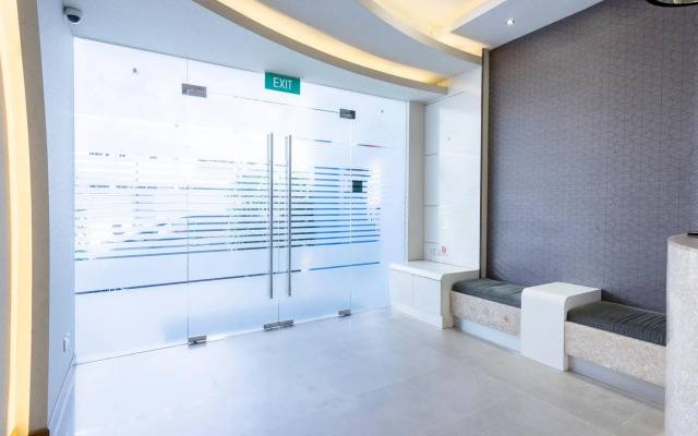 Hotel 81 Elegance