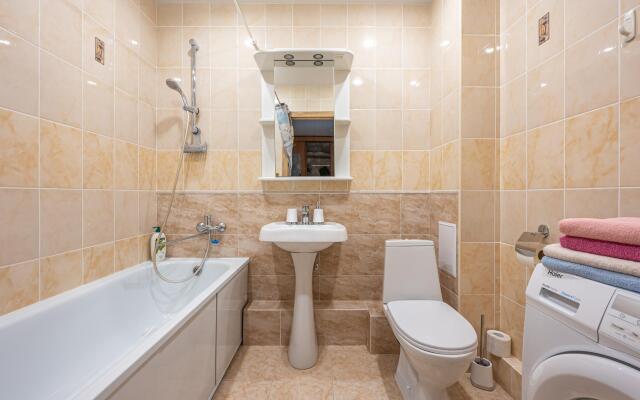 Сон и душ на Щорса