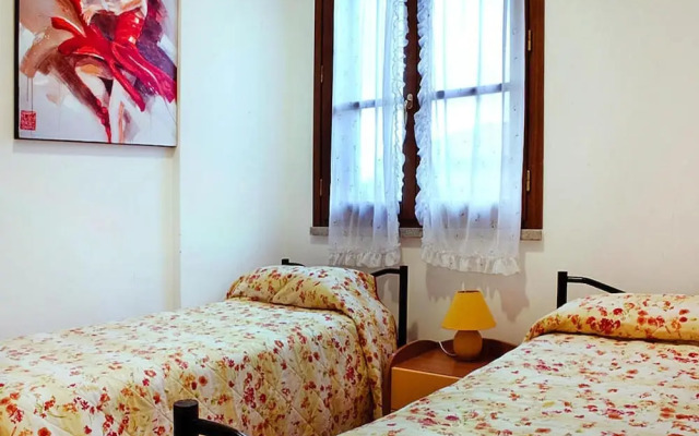 Apartment in Vinci With Pool & Wellness