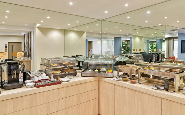 Phidias Piraeus Hotel
