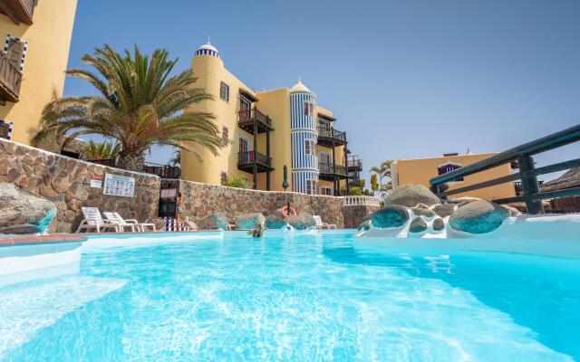 Altamar 53 balcony sea views By CanariasGetaway