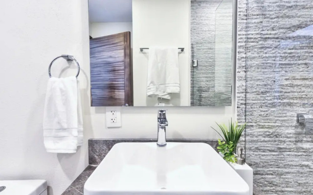 Quinta San Miguel Canal Pool Steps Beach