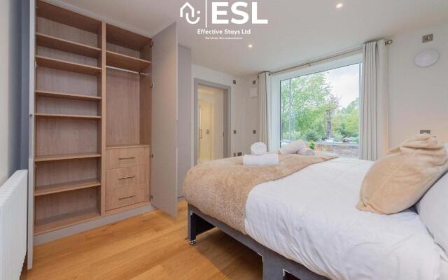 Luxury 2 Bedroom Church Apartment With Free Parking