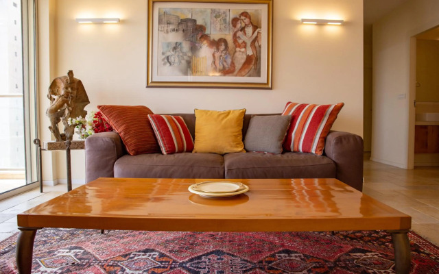 Amazing 3Br Spacious With Balcony 8Th Floor