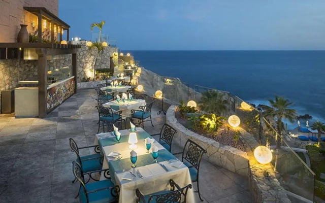 Enchanting Specious 2BR With Terrace - Cabo