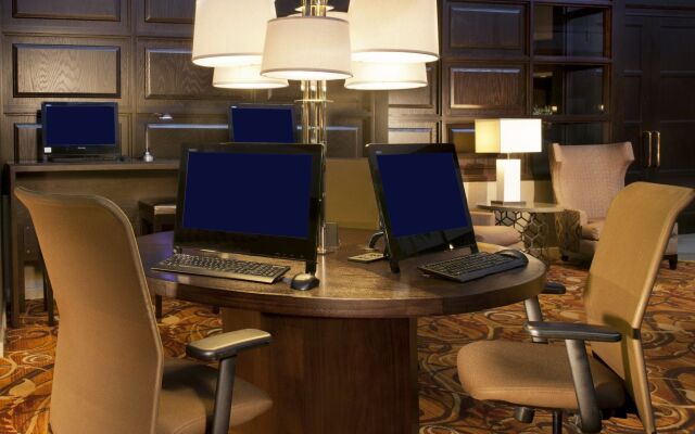 Sheraton Minneapolis West Hotel