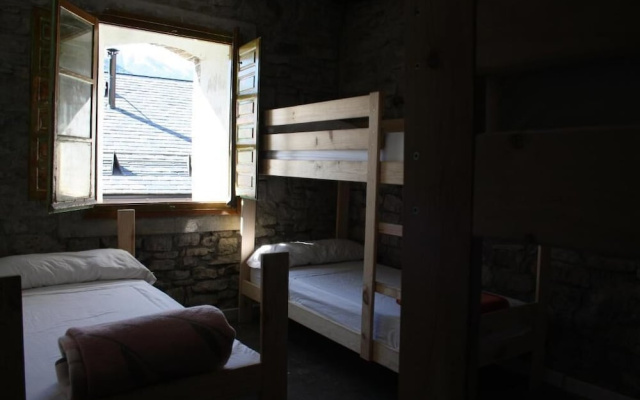 Albergue Casa De Broto