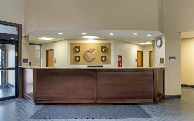 Comfort Suites Hattiesburg near University