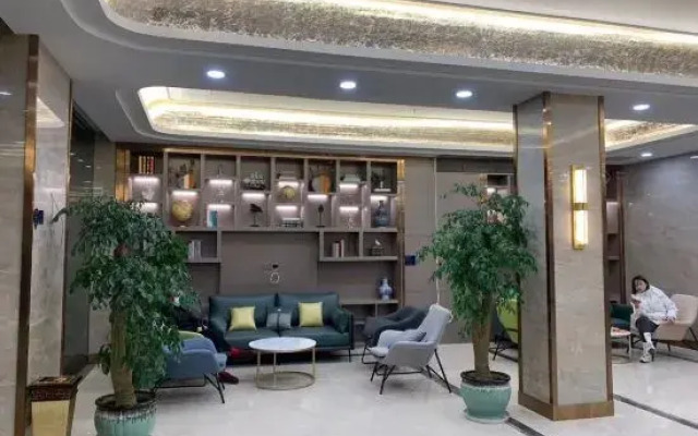 Kyriad Hotel (Jiujiang Duchang Pedestrian Street)