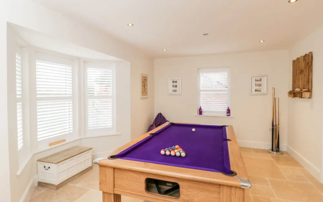49 Ulwell Road