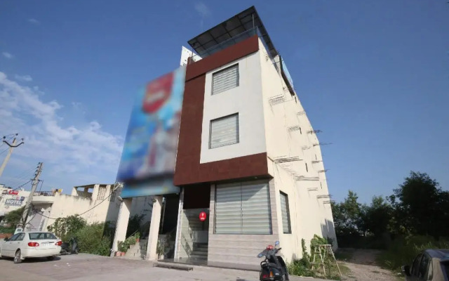 Tricity Relax Inn by OYO Rooms
