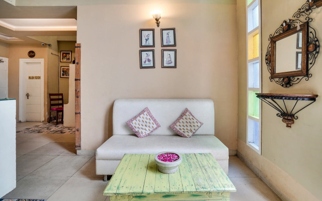 Townhouse OAK Hotel Dev Villas