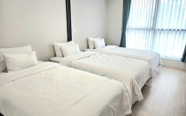 Grandbleu Hotel & Residence