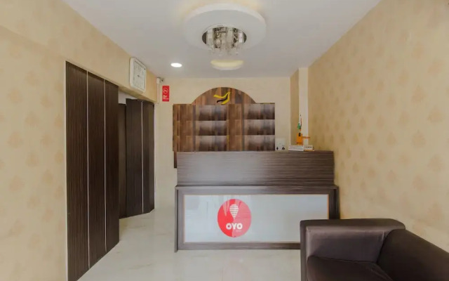 OYO 11955 7 Flags International